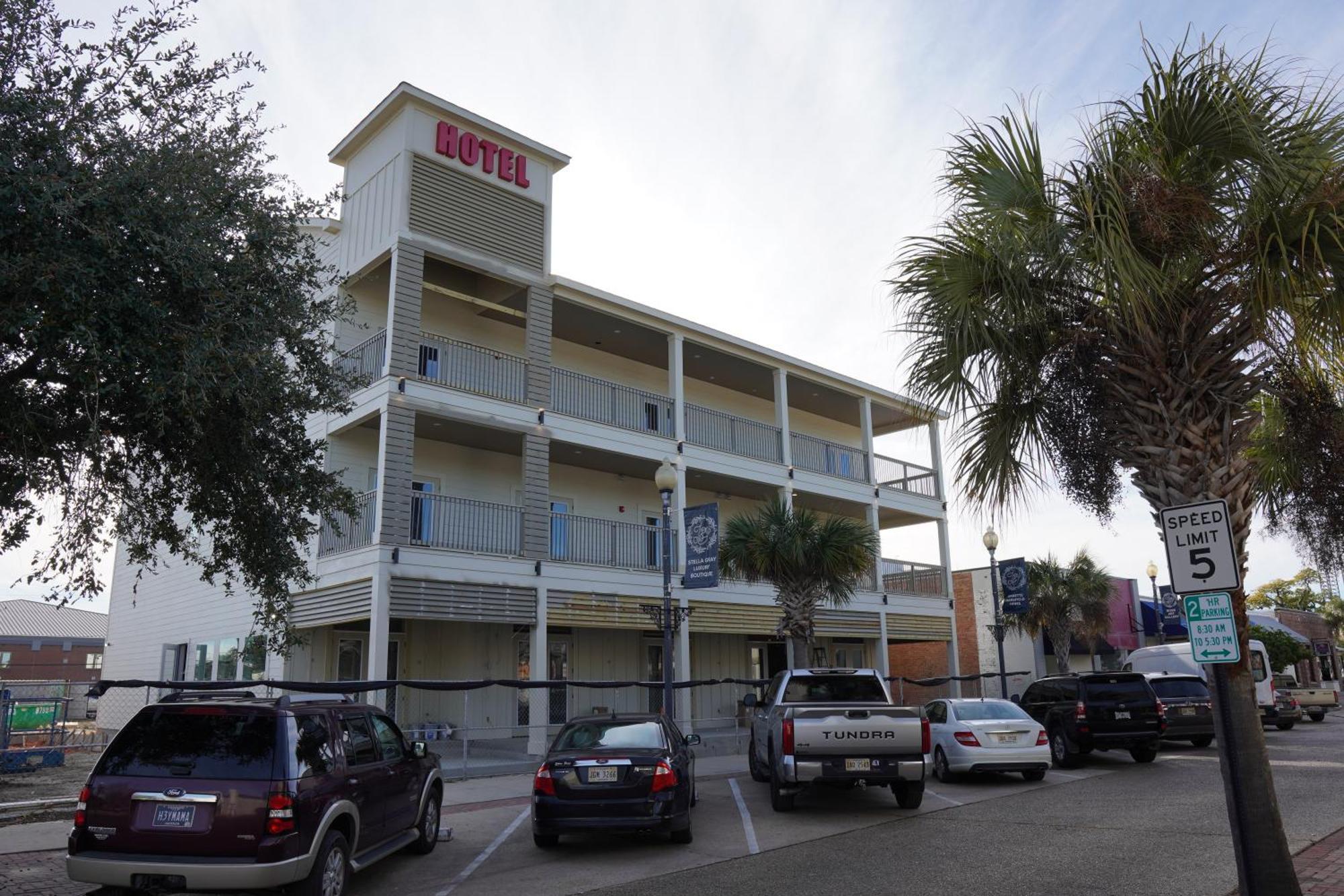 Hotel Whiskey In Pascagoula Exterior photo